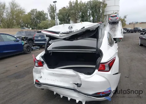 2025 Lexus Es 300H from USA, damaged, VIN 58ADA1C14SU054894